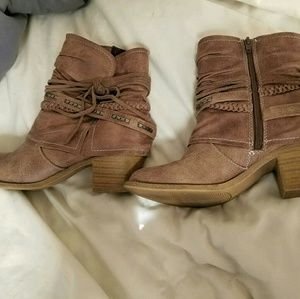 Jellypop taupe booties